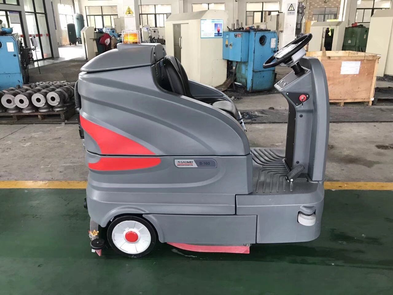 地下停車場為什么要用駕駛式洗地機？